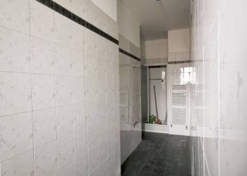 Bagno - Bilocale via Emilio Brusa, 48, Torino (zona Lucento) - foto 14