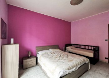 Camera da letto - Bilocale via Emilio Brusa, 48, Torino (zona Lucento) - foto 17