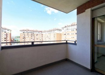 Terrazzo - Trilocale via San Marchese, 36/3, Venaria Reale - foto 6