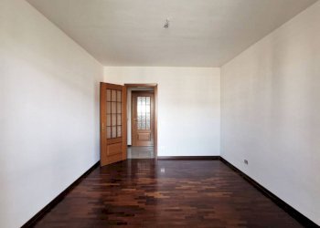 Camera da letto - Trilocale via San Marchese, 36/3, Venaria Reale - foto 27