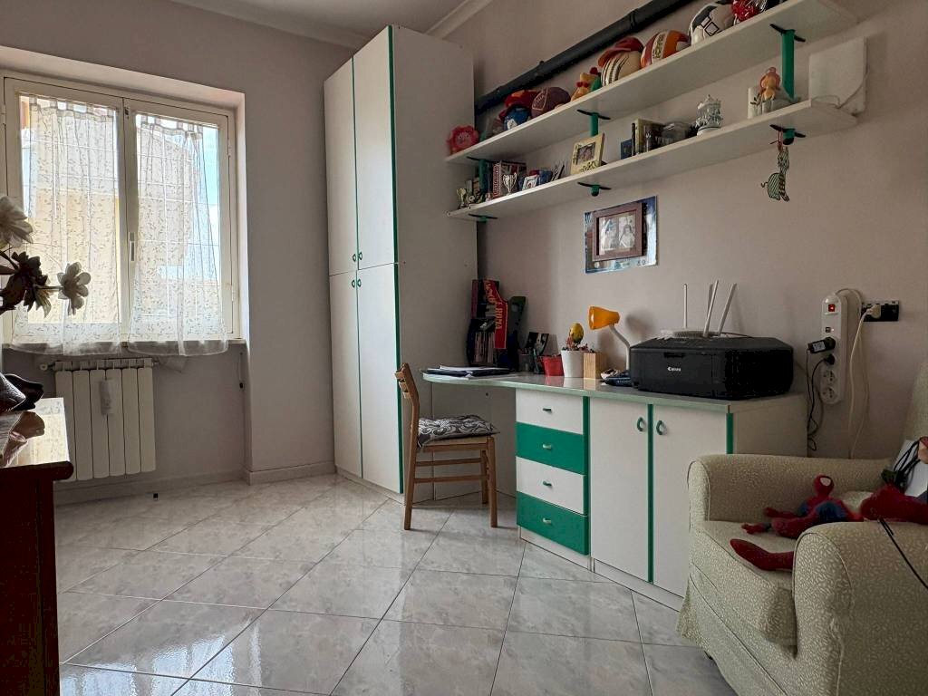 Camera da letto - Three-room apartment via Pietro Nenni, 31, Montelibretti - photo 2