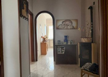 Corridoio - Three-room apartment via Pietro Nenni, 31, Montelibretti - photo 2
