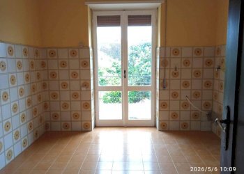 Salone - Three-room apartment via Ternana, Fara in Sabina - photo 2