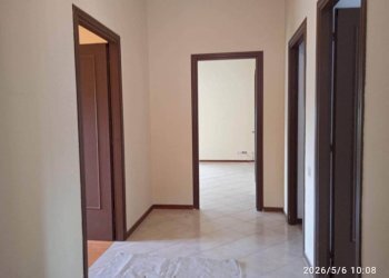 Corridoio - Three-room apartment via Ternana, Fara in Sabina - photo 3