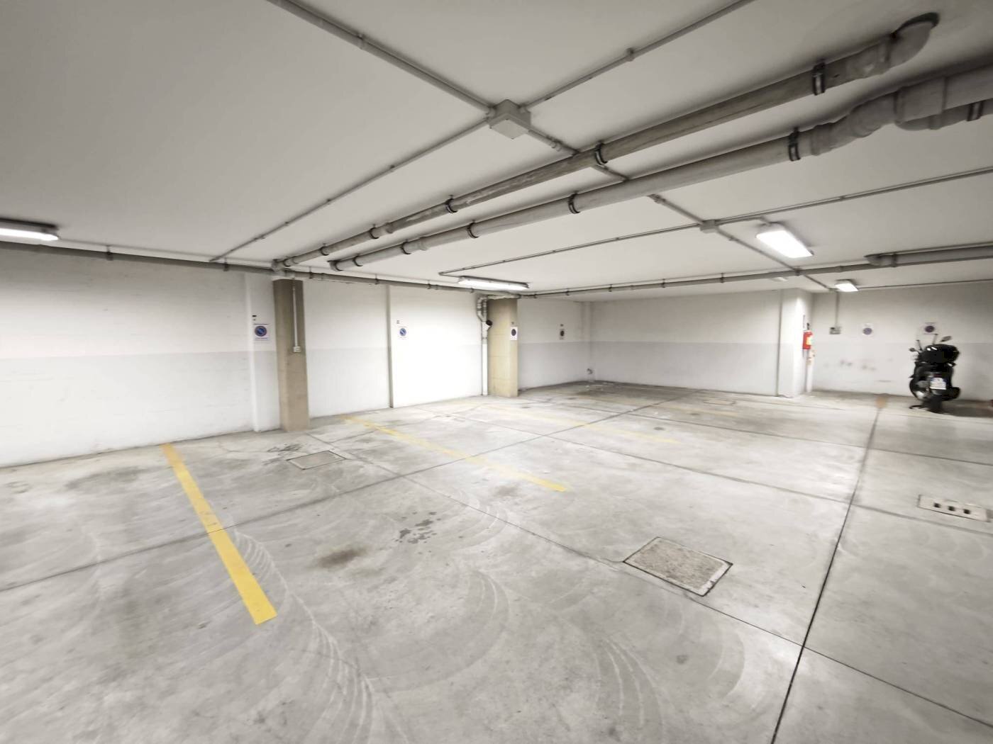 Parking space Via Pietralata, 2, Bologna (neighborhood Centro Storico) - photo 3
