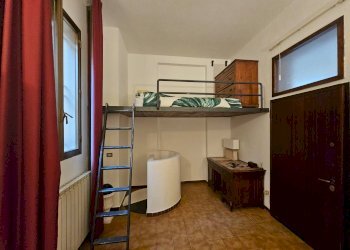 Office Via San Petronio Vecchio, 48, Bologna (neighborhood Centro Storico) - photo 1