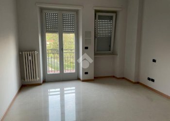 Three-room apartment Via Circonvallazione, Pecetto Torinese - photo 3