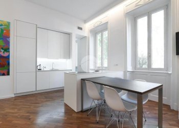 One-room apartment Viale Giovanni da Cermenate, Milano - photo 1