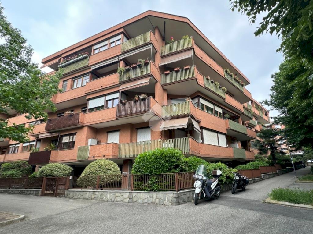 Three-room apartment Via Gozzano, Asti - photo 1