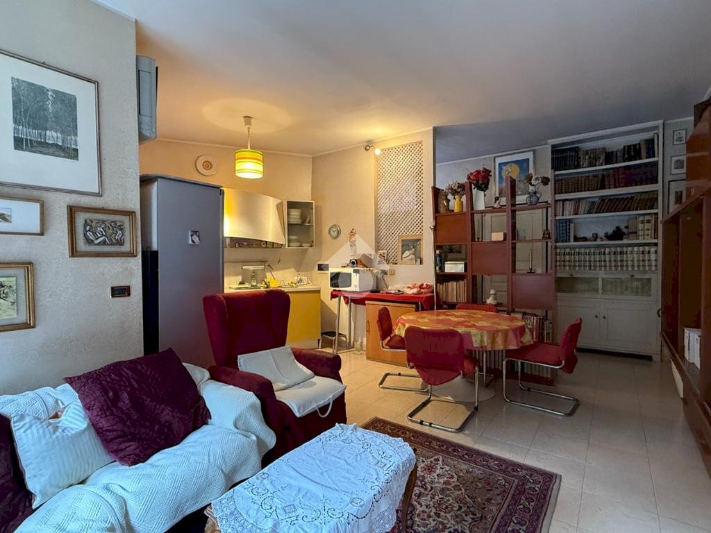 Three-room apartment Via Gozzano, Asti - photo 3