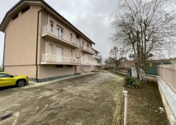 Three-room apartment Frazione Revignano, Asti - photo 28