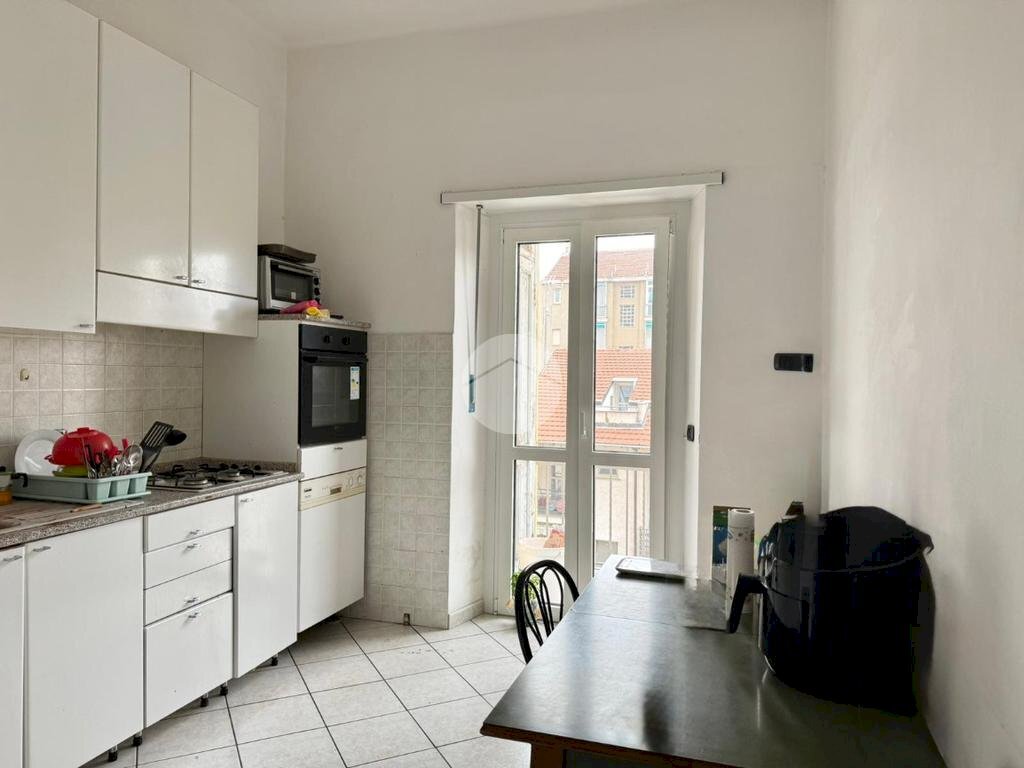 Three-room apartment Via domodossola, Torino (neighborhood Parella) - photo 1
