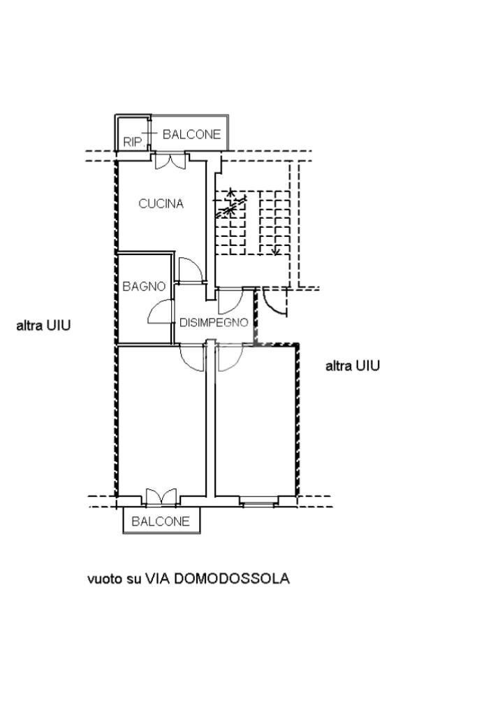 Three-room apartment Via domodossola, Torino (neighborhood Parella) - floor plans 1