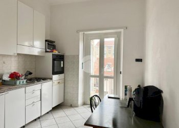 Three-room apartment Via domodossola, Torino (neighborhood Parella) - photo 1