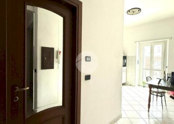Three-room apartment Via domodossola, Torino (neighborhood Parella) - photo 4