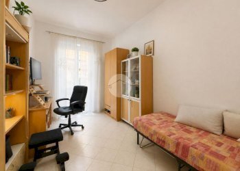 Three-room apartment Via domodossola, Torino (neighborhood Parella) - photo 8