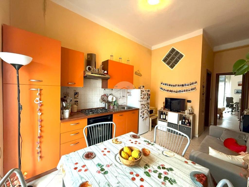 Two-room apartment Via domodossola, Torino (neighborhood Parella) - photo 2