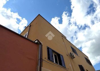 Trilocale Viale Carlo Berti Pichat, Bologna (zona San Donato) - foto 1