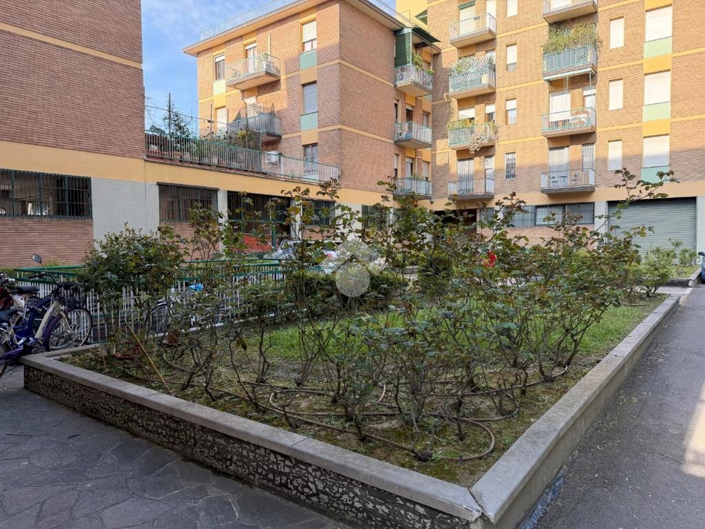 Box Via Emilio Zago, Bologna (zona San Donato) - foto 2