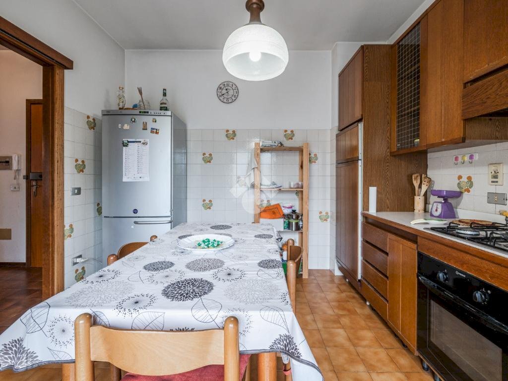 Four-room apartment Via Raffaello Sanzio, Bologna (neighborhood Barca) - photo 3