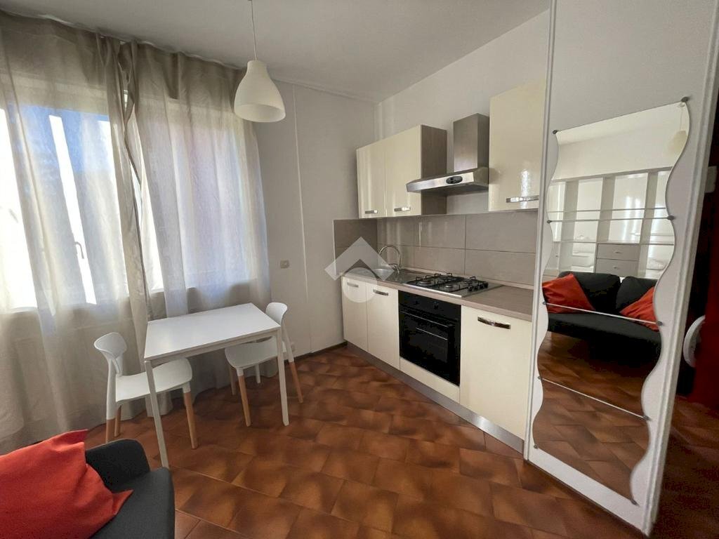One-room apartment Viale Giulio Cesare, Novara - photo 3
