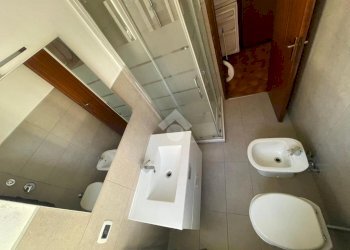 One-room apartment Viale Giulio Cesare, Novara - photo 8