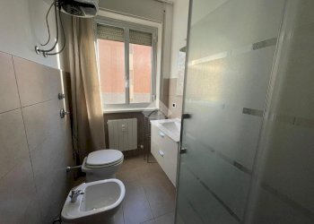 One-room apartment Viale Giulio Cesare, Novara - photo 11