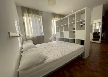 One-room apartment Viale Giulio Cesare, Novara - photo 14