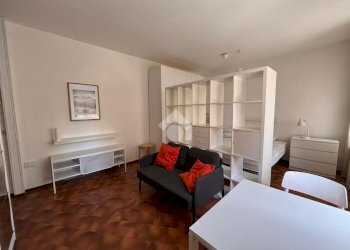 One-room apartment Viale Giulio Cesare, Novara - photo 24