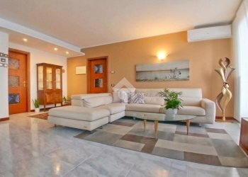 Four-room apartment Via Cardinal Ferrari, Cassano d'Adda - photo 10