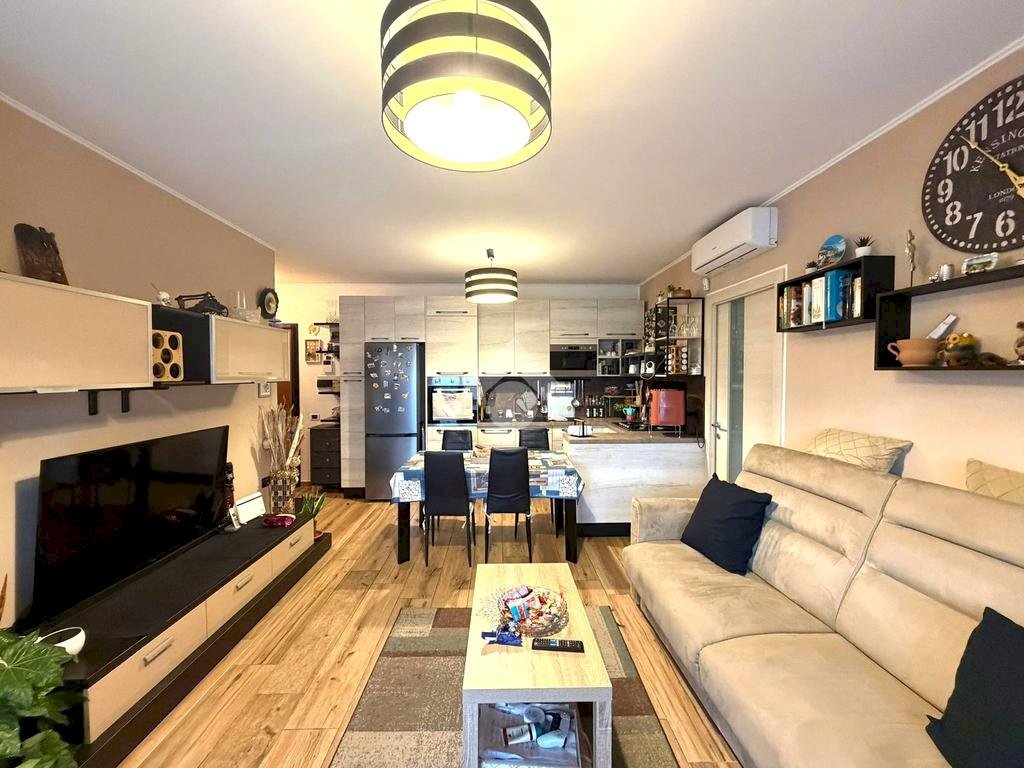 Three-room apartment via Aldo Moro, Settimo Milanese - photo 1