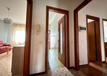 Three-room apartment Via Liberazione, Peschiera Borromeo - photo 6