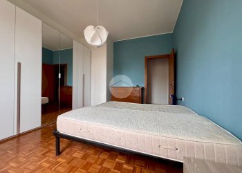 Three-room apartment Via Liberazione, Peschiera Borromeo - photo 13