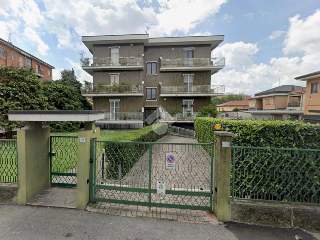 One-room apartment Via Sant'Ambrogio, Vignate - photo 1