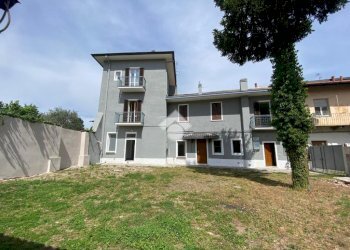 One-room apartment Via Milite Ignoto, Canegrate - photo 2