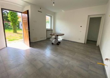 One-room apartment Via Milite Ignoto, Canegrate - photo 4