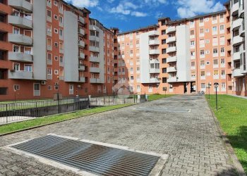 Three-room apartment Via resistenza, Opera - photo 1
