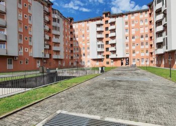 Three-room apartment Via resistenza, Opera - photo 30