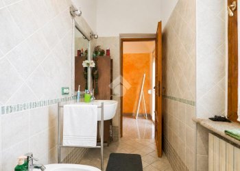 Villa Via Gattinara, Rovasenda - photo 25