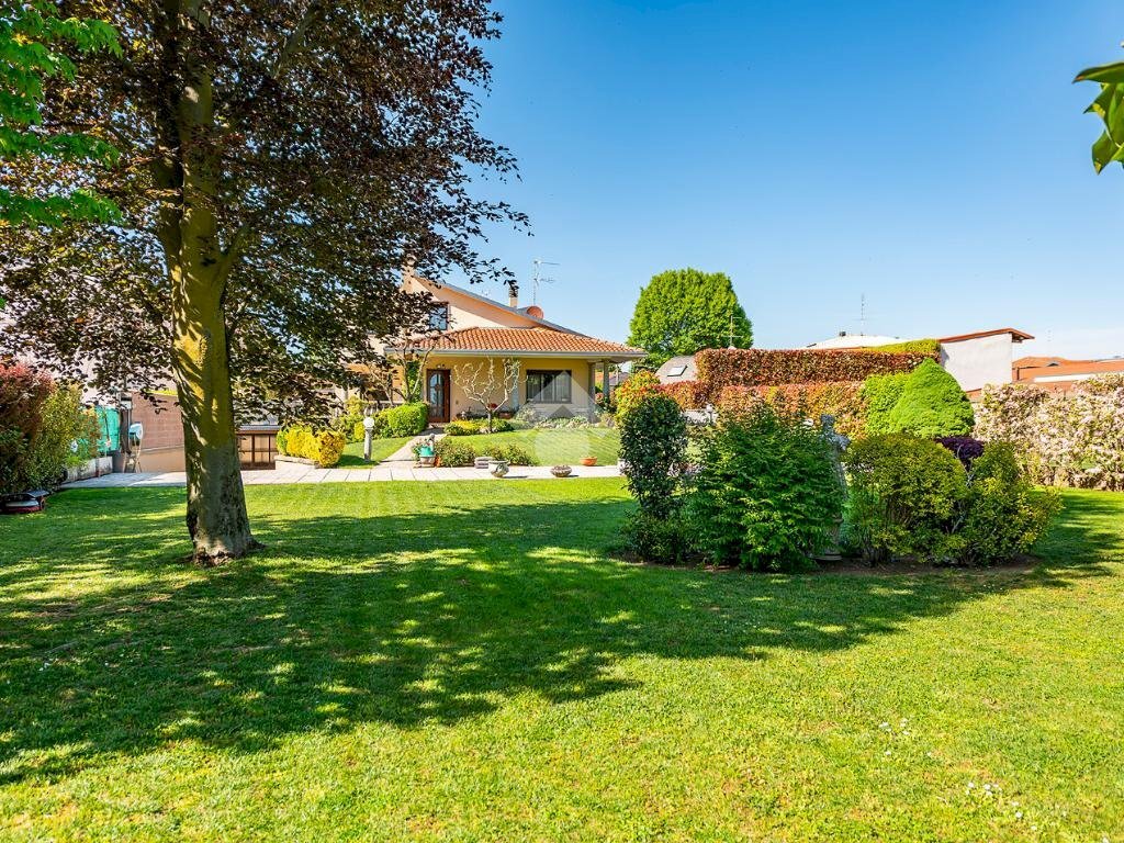 Villa a Schiera Via Don Luigi Repetti, Rescaldina - foto 1