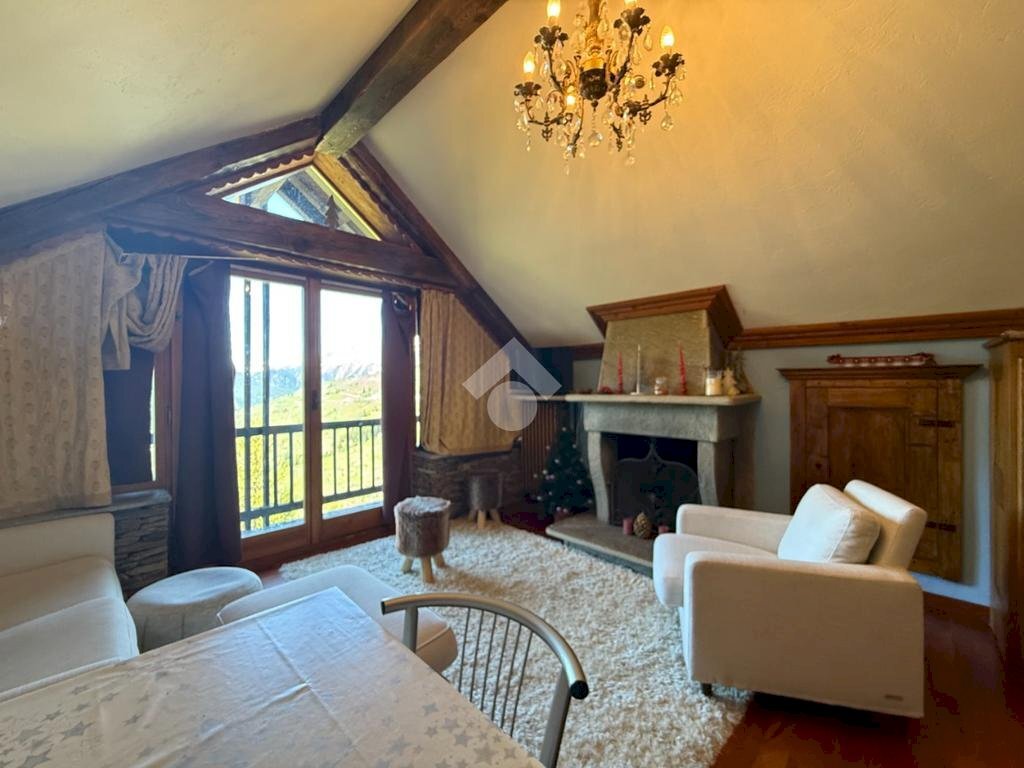 Four-room apartment Via grangesises, Sauze di Cesana - photo 2