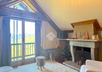 Four-room apartment Via grangesises, Sauze di Cesana - photo 1