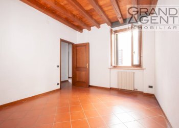 Foto 5 - Three-room apartment Corte Sgarzarie
 
4, Verona - photo 4