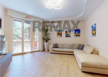 Soggiorno - Three-room apartment via Padre Banfi, Rho - photo 1