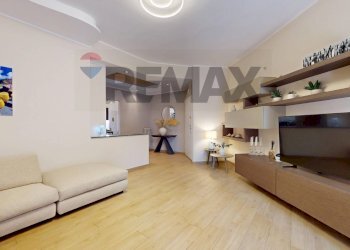 Soggiorno - Three-room apartment via Padre Banfi, Rho - photo 2