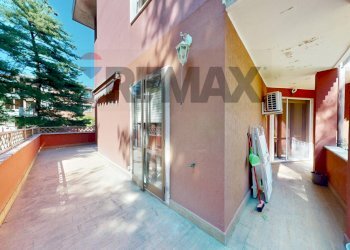 Terrazza - Three-room apartment via Padre Banfi, Rho - photo 11