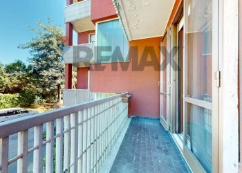 Balcone - Three-room apartment via Padre Banfi, Rho - photo 13