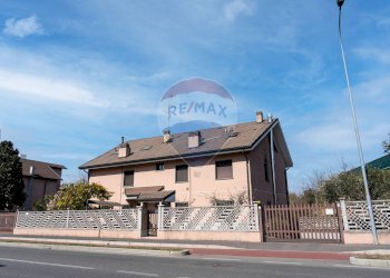 Casa all\'aperto - Bilocale via Pace
 
65, Rho - foto 1