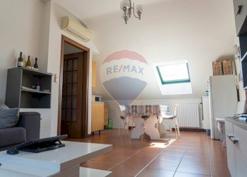 Sala da pranzo - Bilocale via Pace
 
65, Rho - foto 3