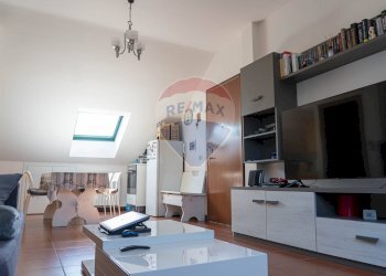 Soggiorno - Bilocale via Pace
 
65, Rho - foto 4